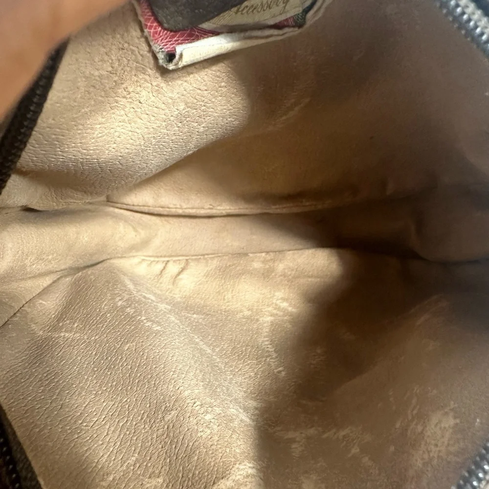 Gucci Shoulder Bag - Picture 8 of 10